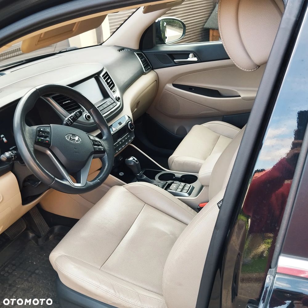 Hyundai Tucson 2.0 CRDI Premium 4WD - 6
