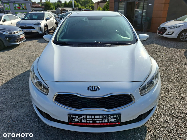 Kia Ceed 1.4 CVVT Fifa World Cup Edition