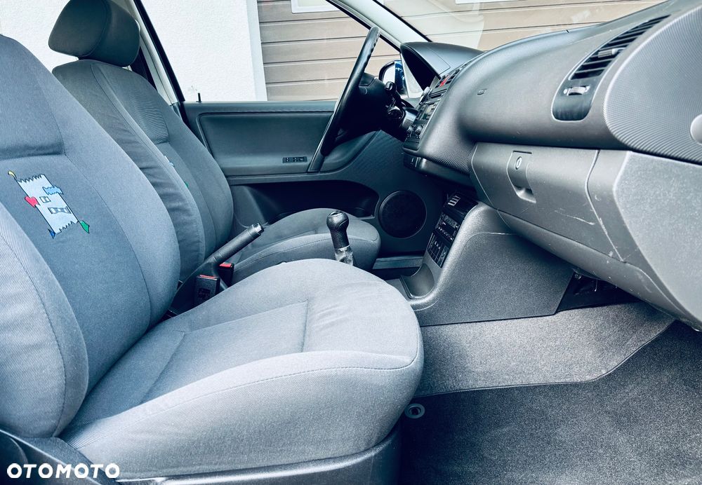 Volkswagen Polo 1.4 Highline - 25