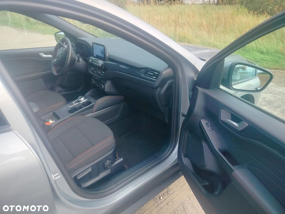 Ford Kuga 2.5 Duratec FHEV ST-LINE - 26