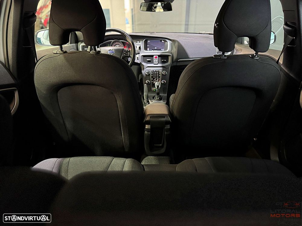 Volvo V40 1.6 D2 Momentum Powershift Eco - 32