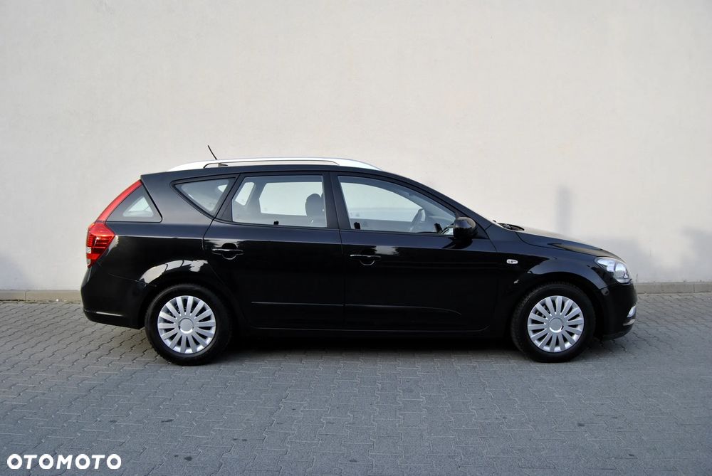 Kia Ceed - 7