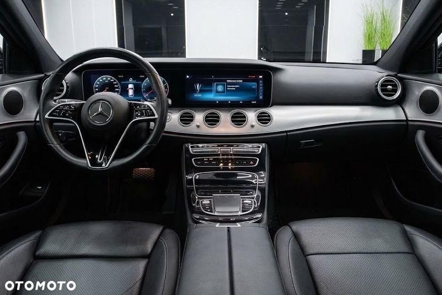 Mercedes-Benz Klasa E 220 d mHEV 4-Matic Avantgarde 9G-Tronic - 5