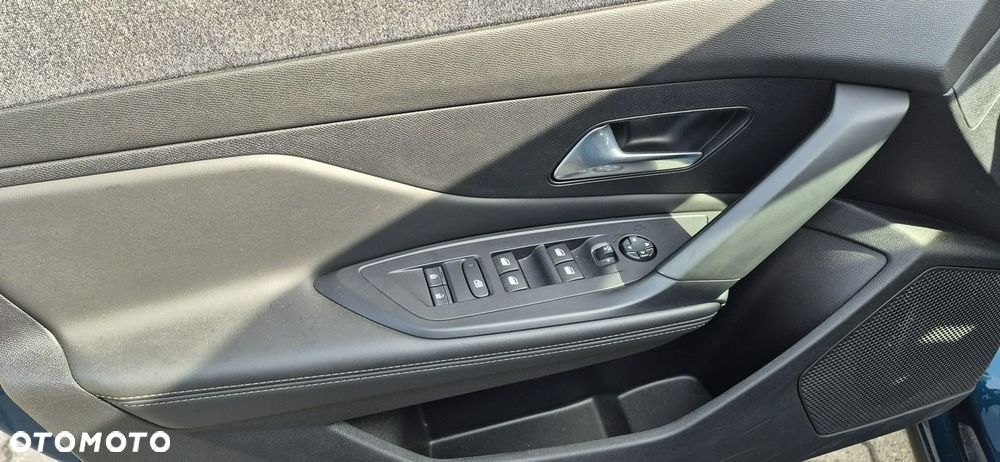 Peugeot 408 1.2 PureTech Allure S&S EAT8 - 10
