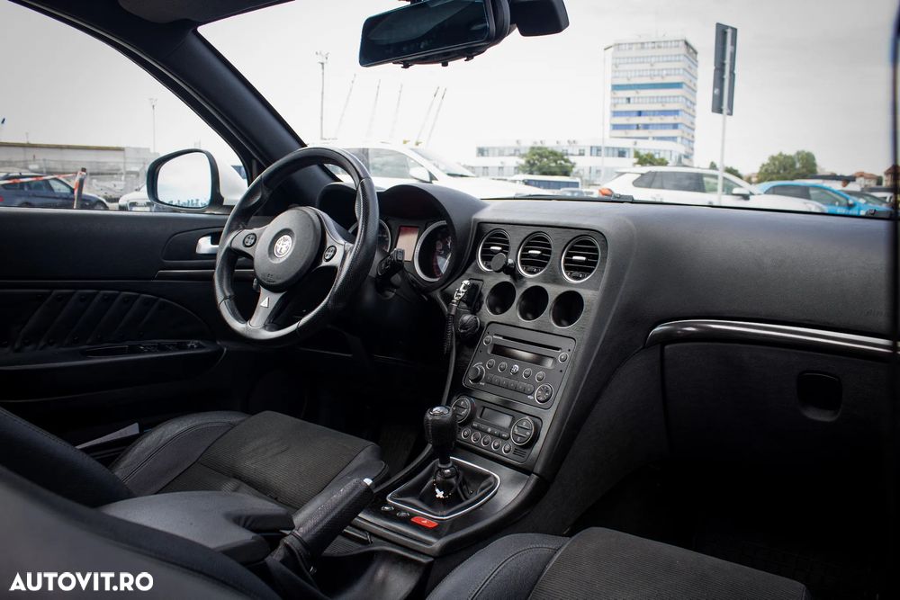 Alfa Romeo 159 - 6