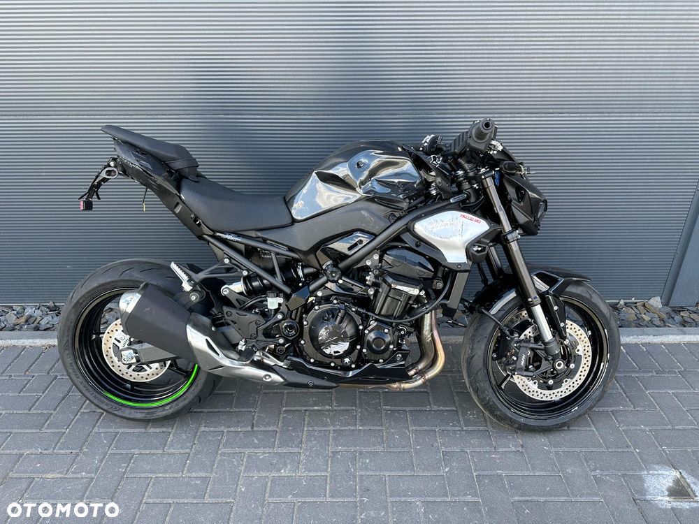 Kawasaki Z 900 - 5