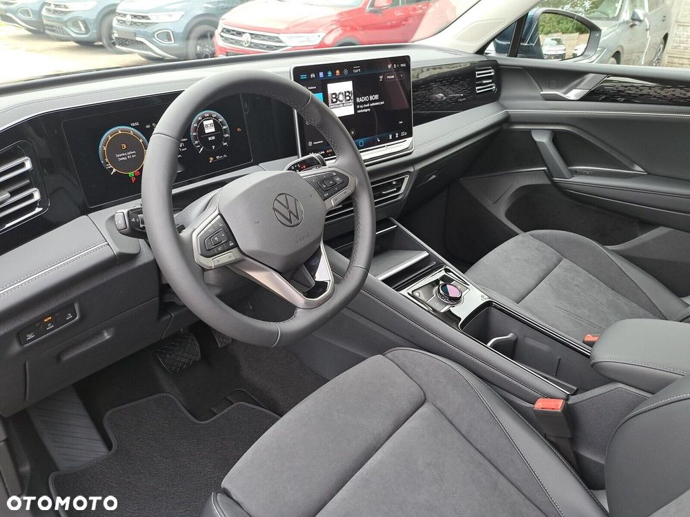 Volkswagen Tiguan - 9