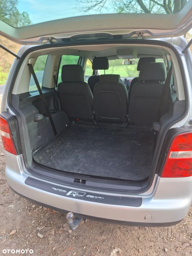 Volkswagen Touran 1.9 TDI Conceptline - 7