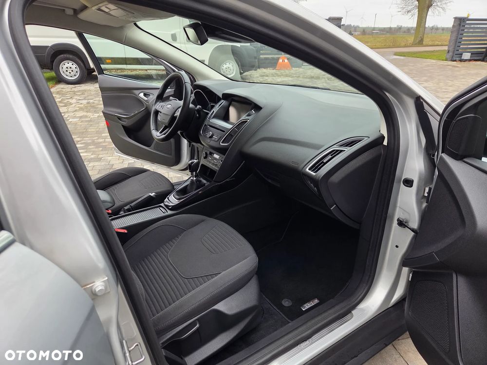 Ford Focus 1.5 TDCi DPF Start-Stopp-System Business - 16