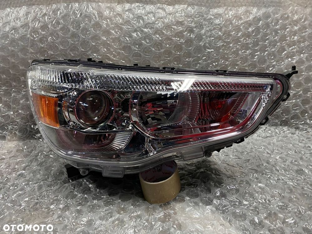 LAMPA PRAWA XENON MITSUBISHI ASX LIFT P9239