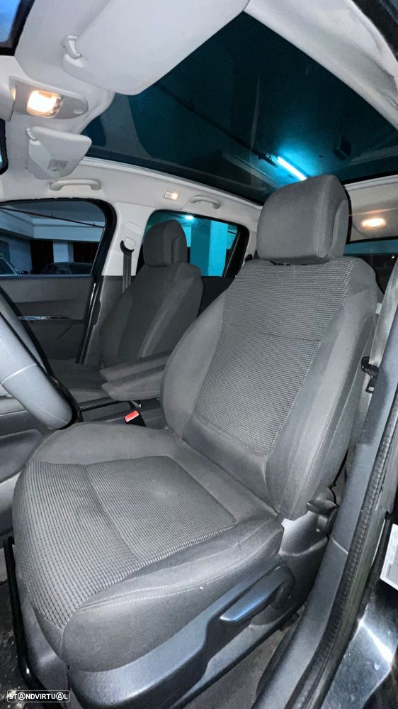 Peugeot 5008 1.6 HDi 7L Allure J17 - 5