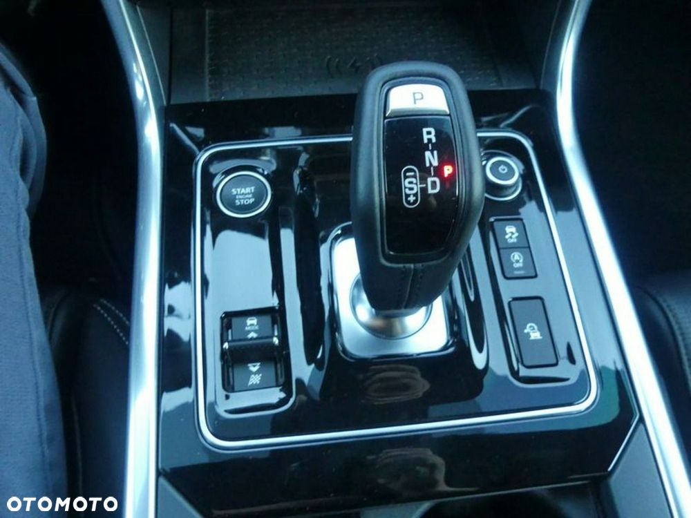Jaguar XE 2.0 T AWD R-Sport - 14