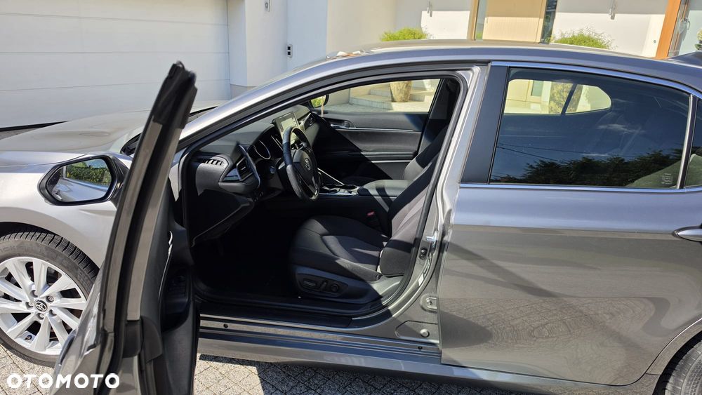 Toyota Camry 2.5 Hybrid Comfort CVT - 5