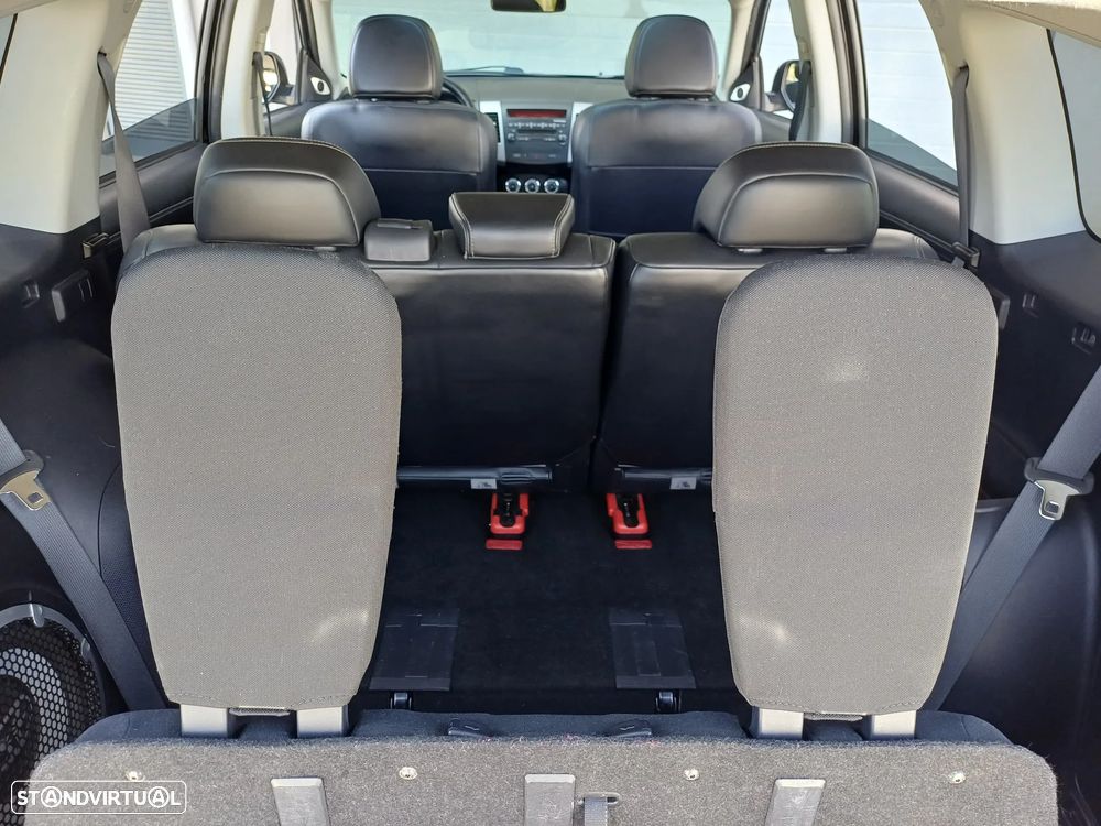 Mitsubishi Outlander 2.2 DI-D Instyle 2 Aut. 4WD - 45