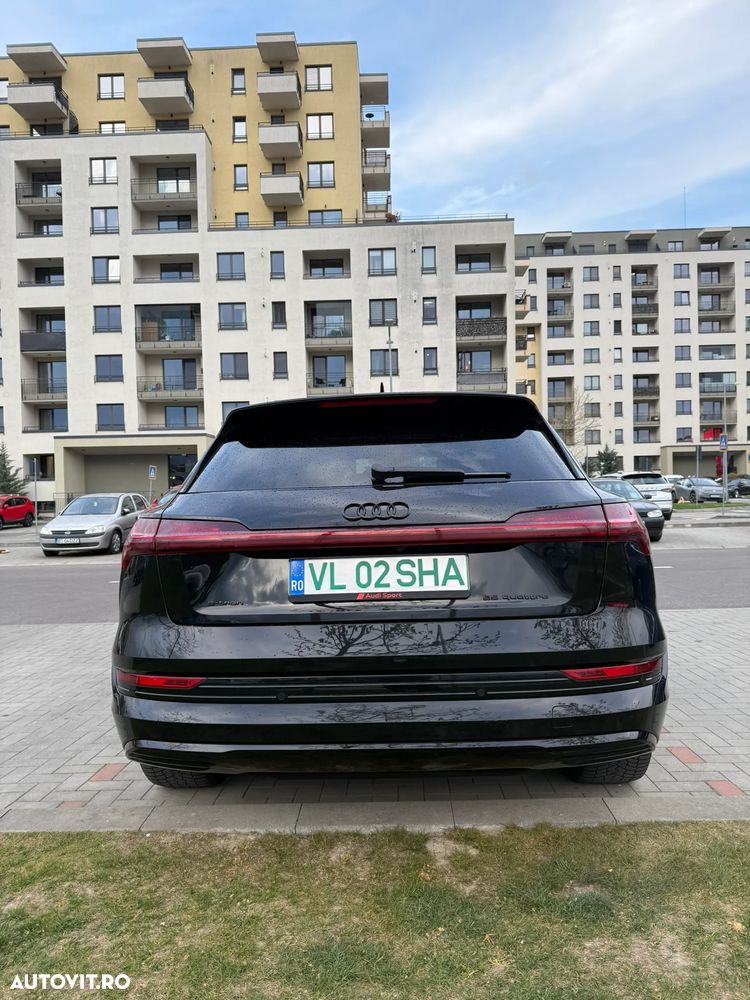 Audi e-tron - 17