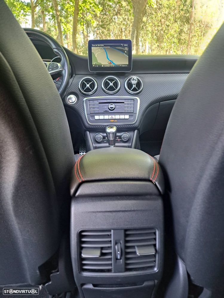 Mercedes-Benz A 180 d AMG Line - 9