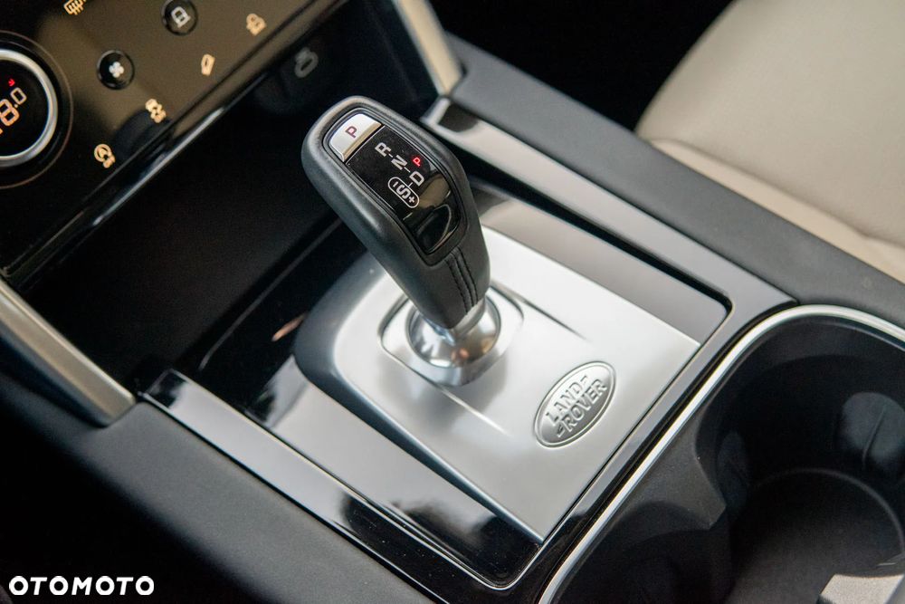 Land Rover Discovery Sport 2.0 P200 mHEV - 24