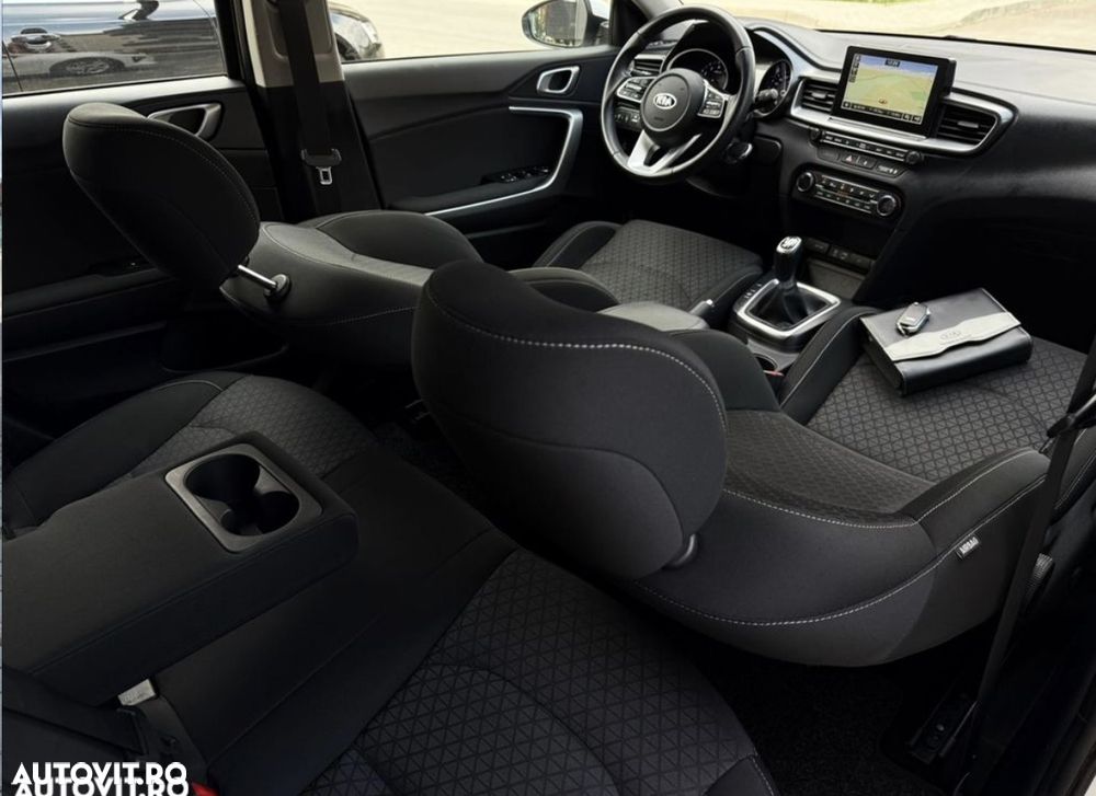 Kia Ceed - 5