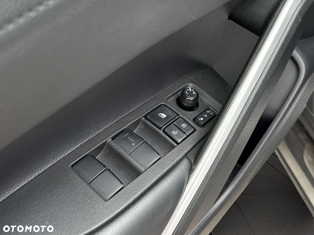 Toyota Corolla Cross 2.0 Hybrid Premiere Edition AWD - 23