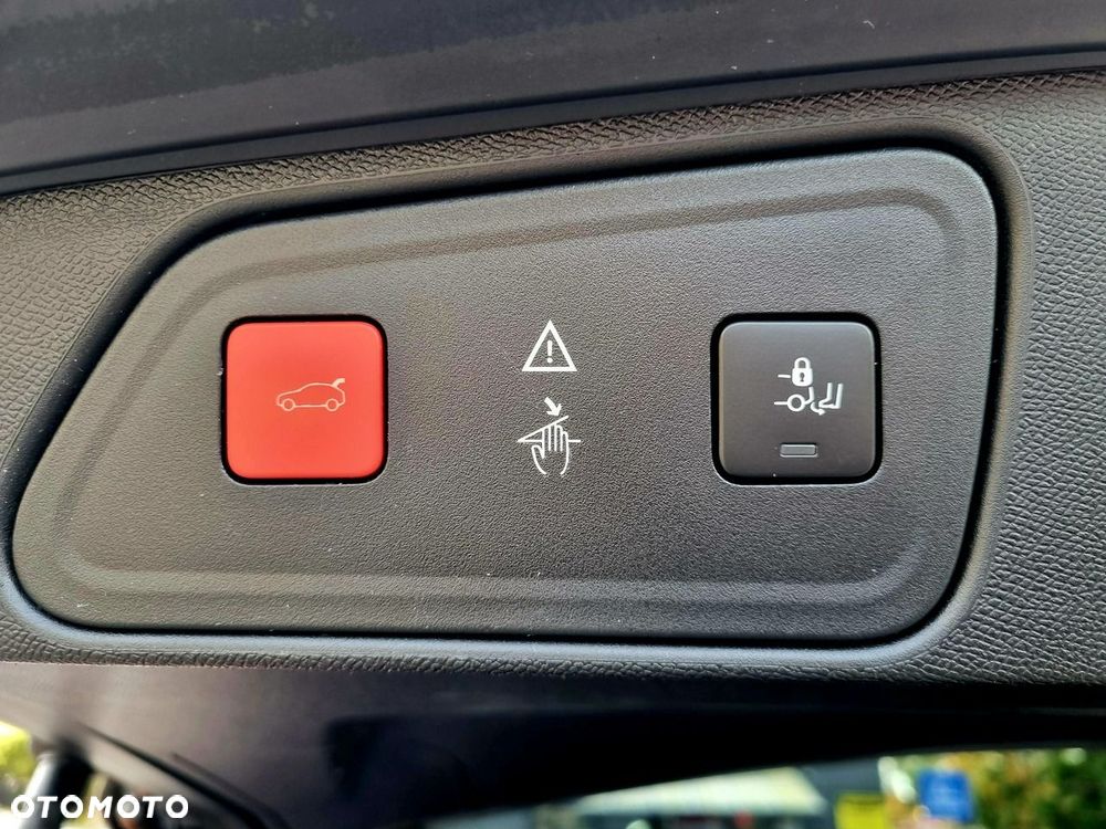 Peugeot 3008 1.5 BlueHDi Allure S&S - 14