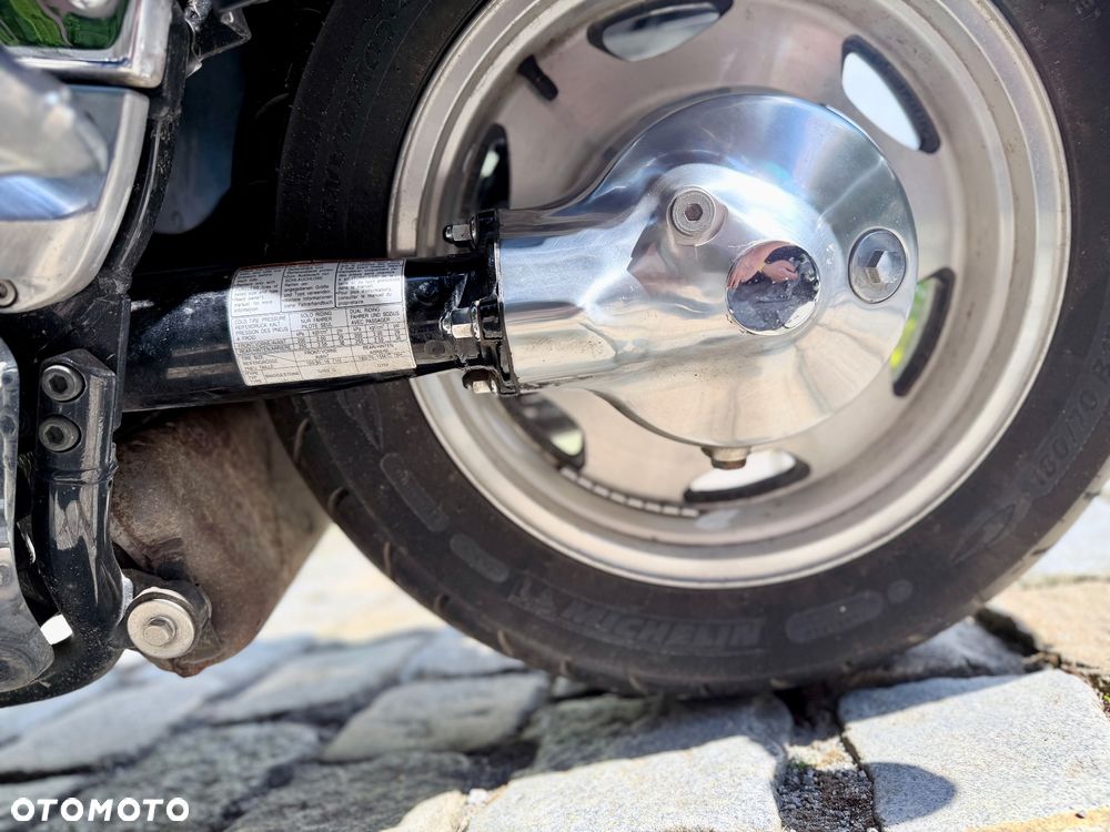 Suzuki VL 1500 Intruder LC - Boulevard C90 - 18