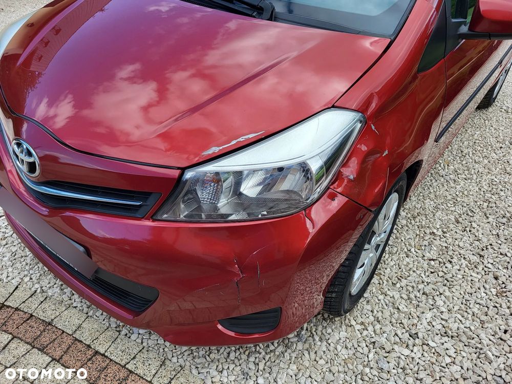 Toyota Yaris 1.33 Premium - 14