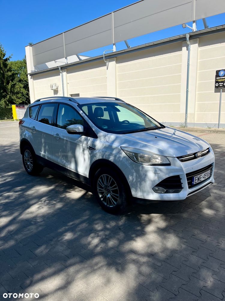 Ford Kuga 1.6 EcoBoost 2x4 Titanium - 8