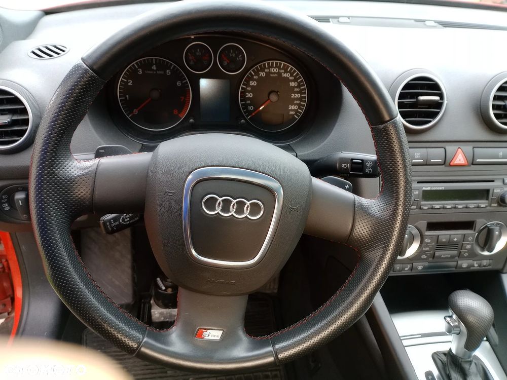 Kierownica Audi A3 Sportback czarna S-Line Stan idealny - 2