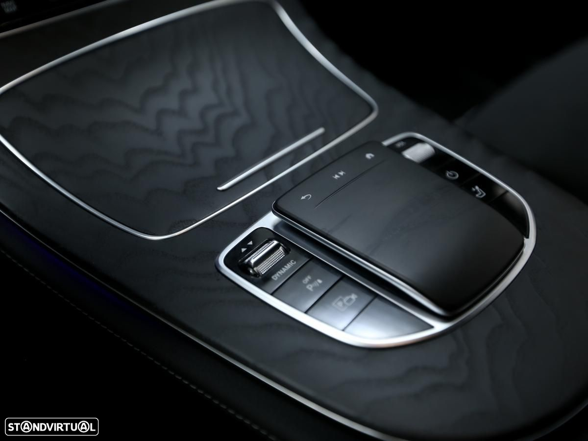 Mercedes-Benz E 300 de AMG Line 4Matic - 29