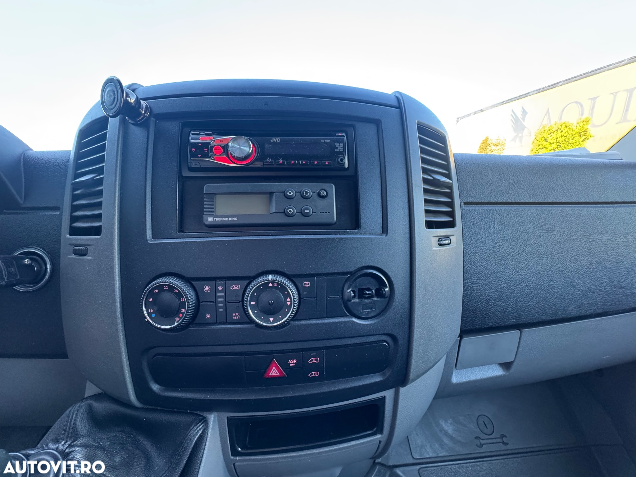 Volkswagen Crafter - 10