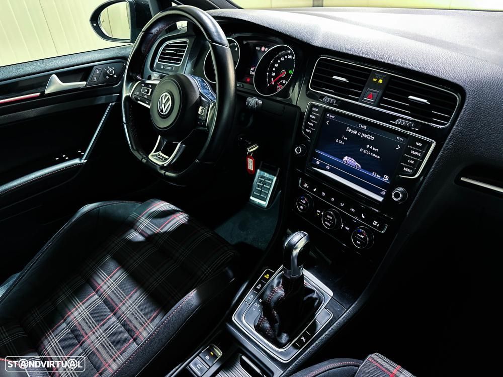 VW Golf GTI (BlueMotion ) DSG - 23