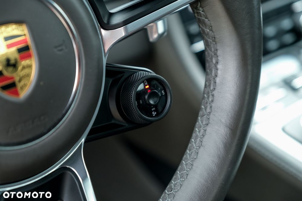 Porsche 718 Boxster PDK - 22