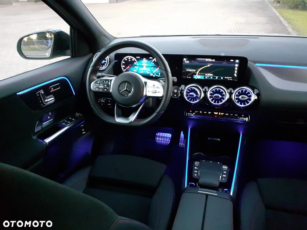 Mercedes-Benz GLA 200 AMG Line - 26