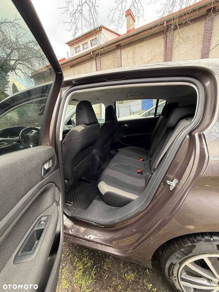 Peugeot 308 1.2 PureTech Business Line S&S - 13