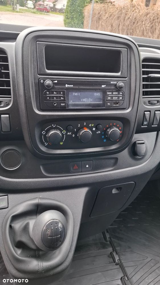 Opel Vivaro - 9