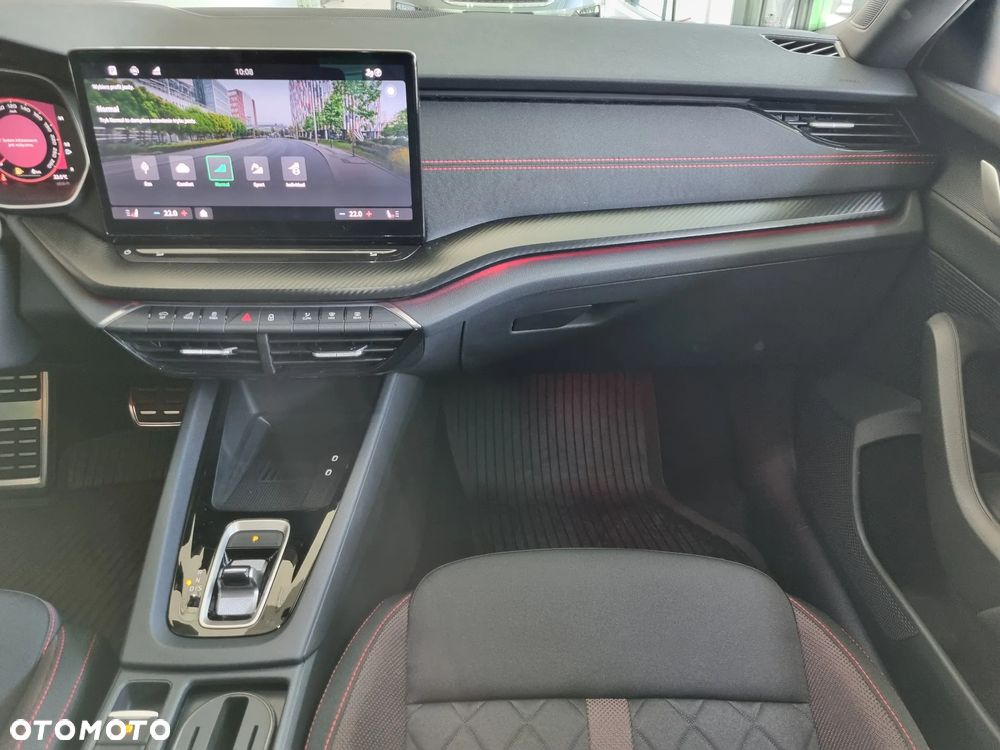 Skoda Octavia 2.0 TSI RS DSG - 18