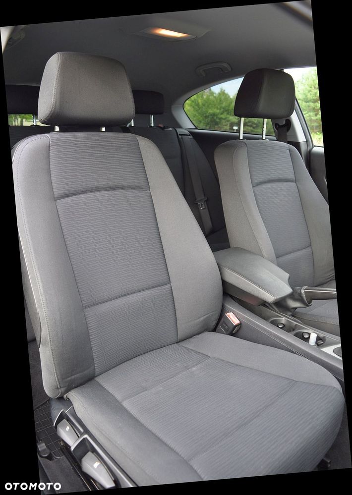 BMW Seria 1 116i - 16