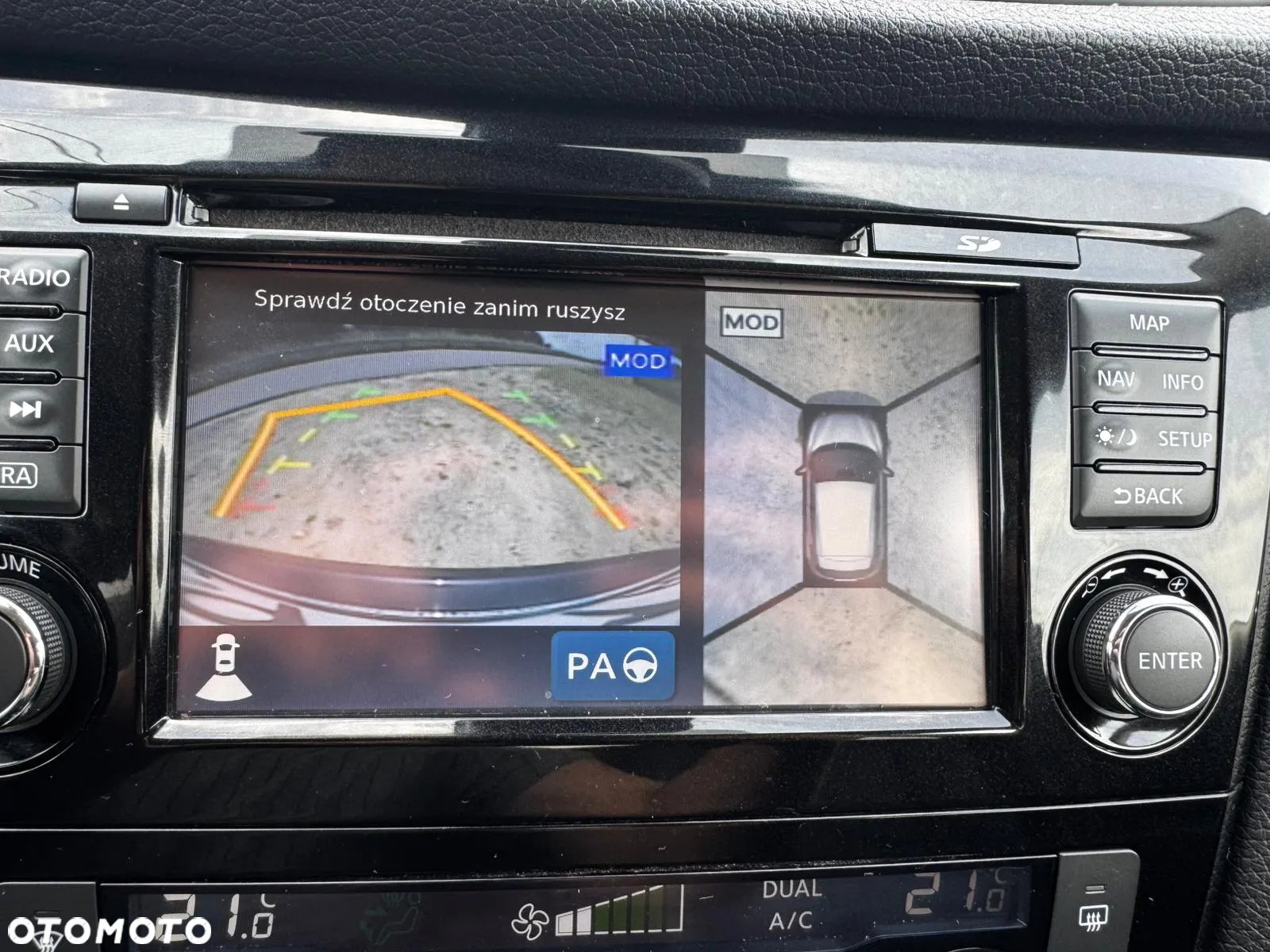 Nissan Qashqai 1.6 DCi N-Connecta Xtronic - 9