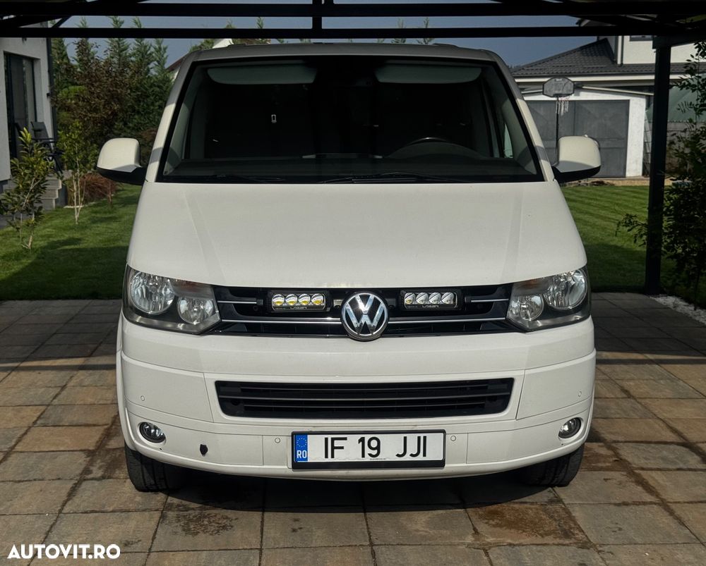 Volkswagen Caravelle - 1