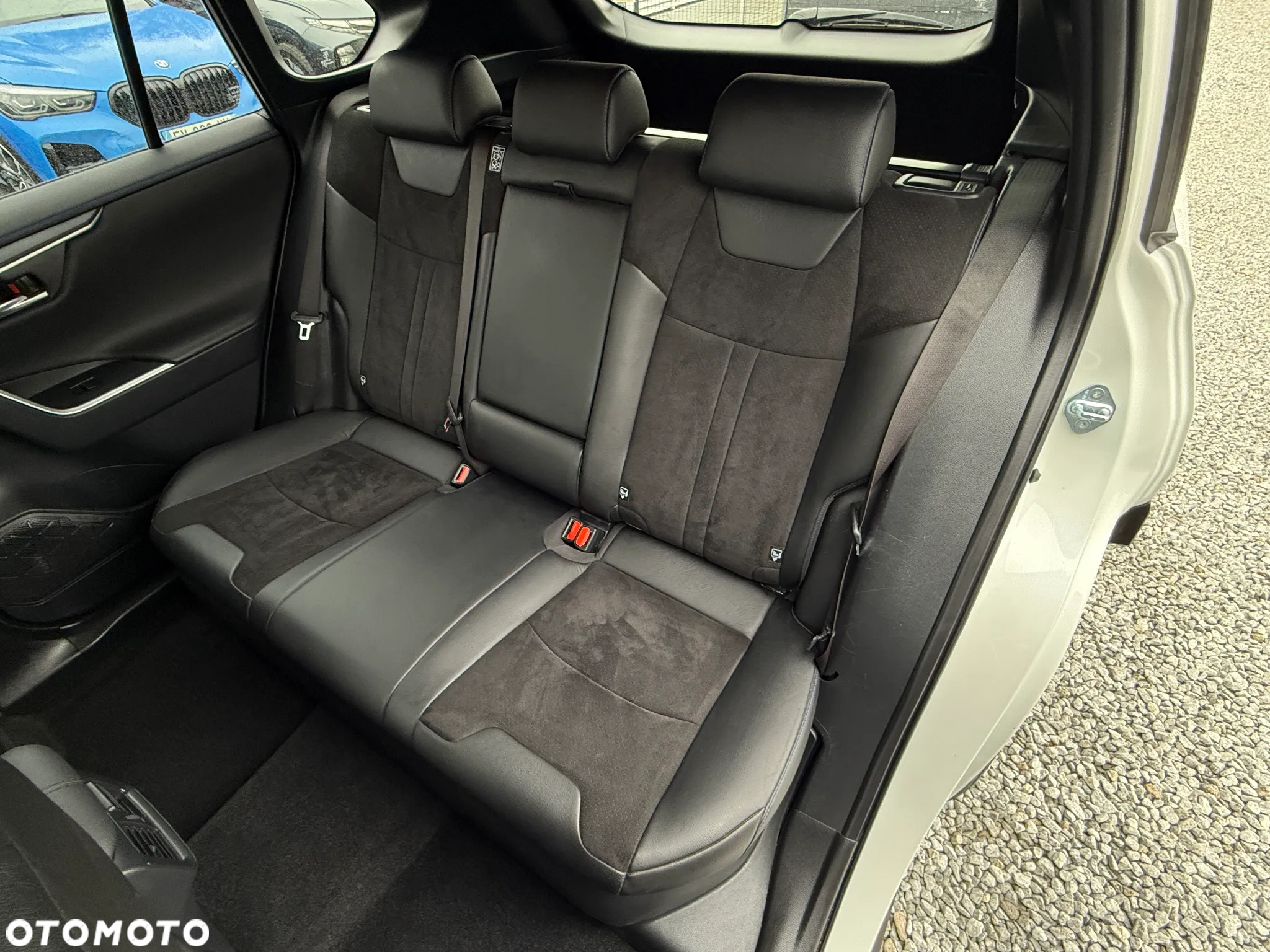 Toyota RAV4 2.5 4x4 Hybrid Club - 28