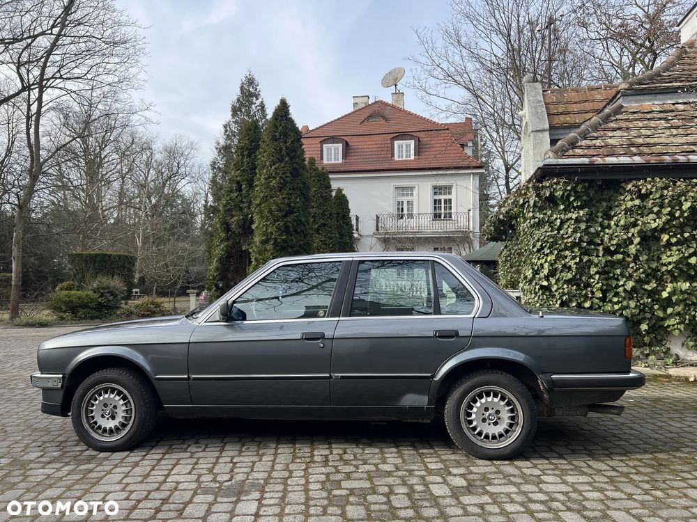 BMW Seria 3 - 16