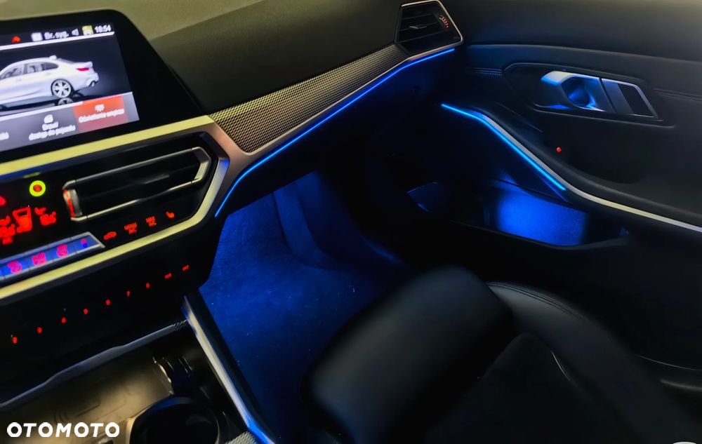BMW Seria 3 330e M Sport sport - 25