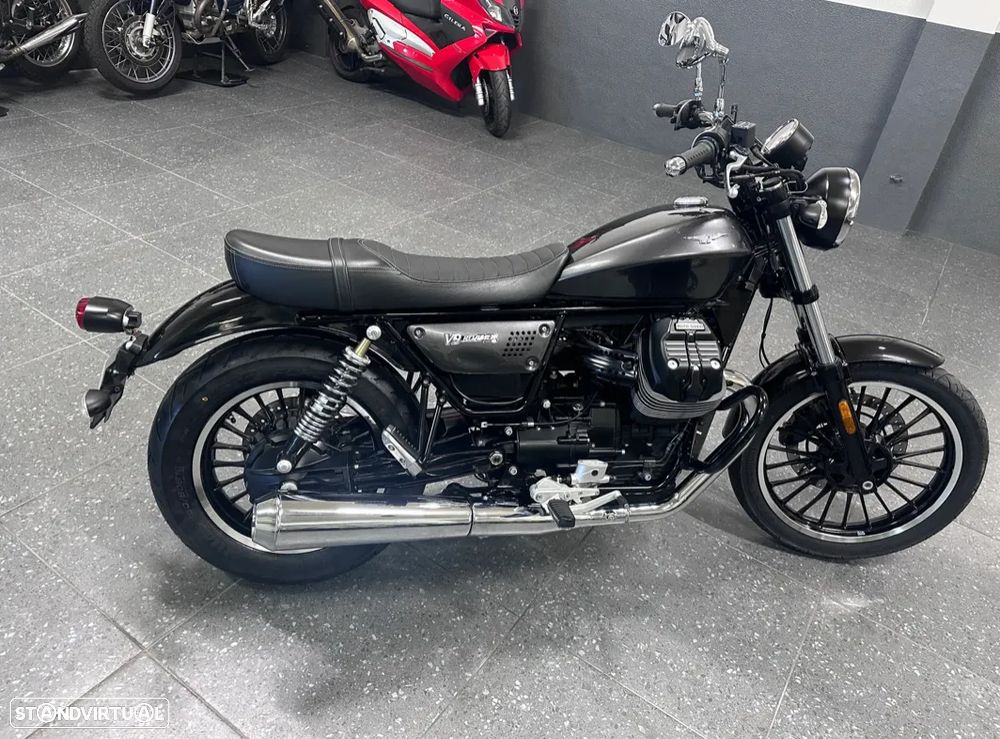 Moto Guzzi V9 V9 Roamer - 3