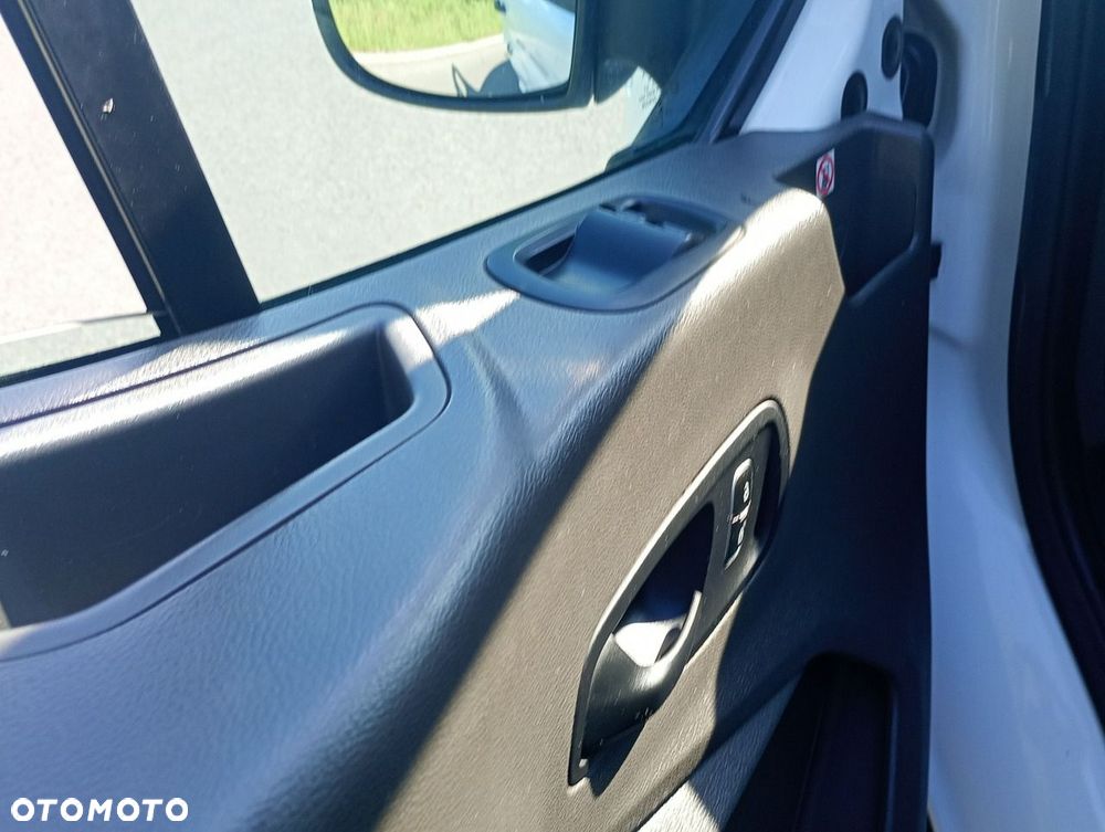 Ford Transit - 15