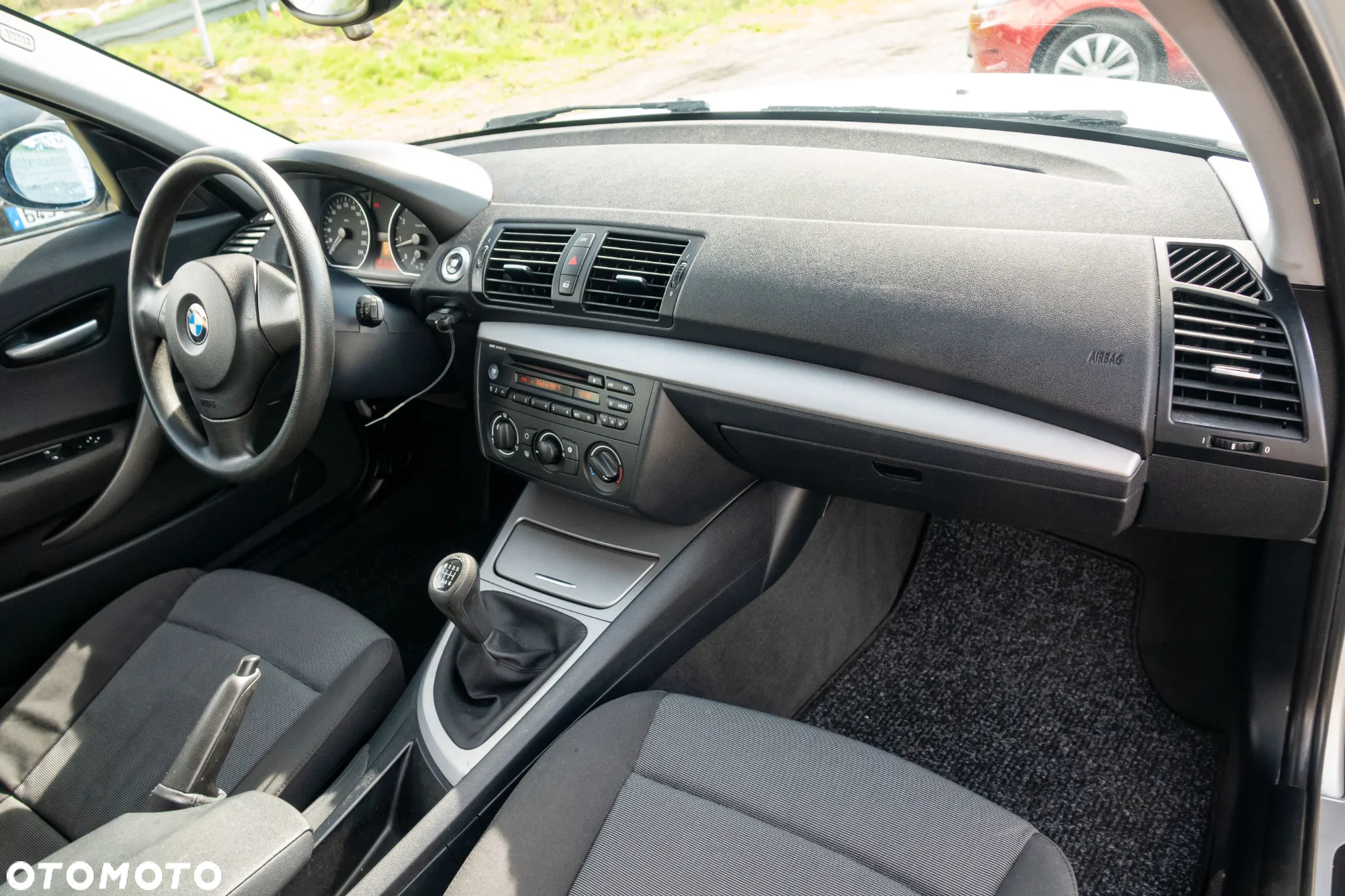 BMW Seria 1 116i - 21