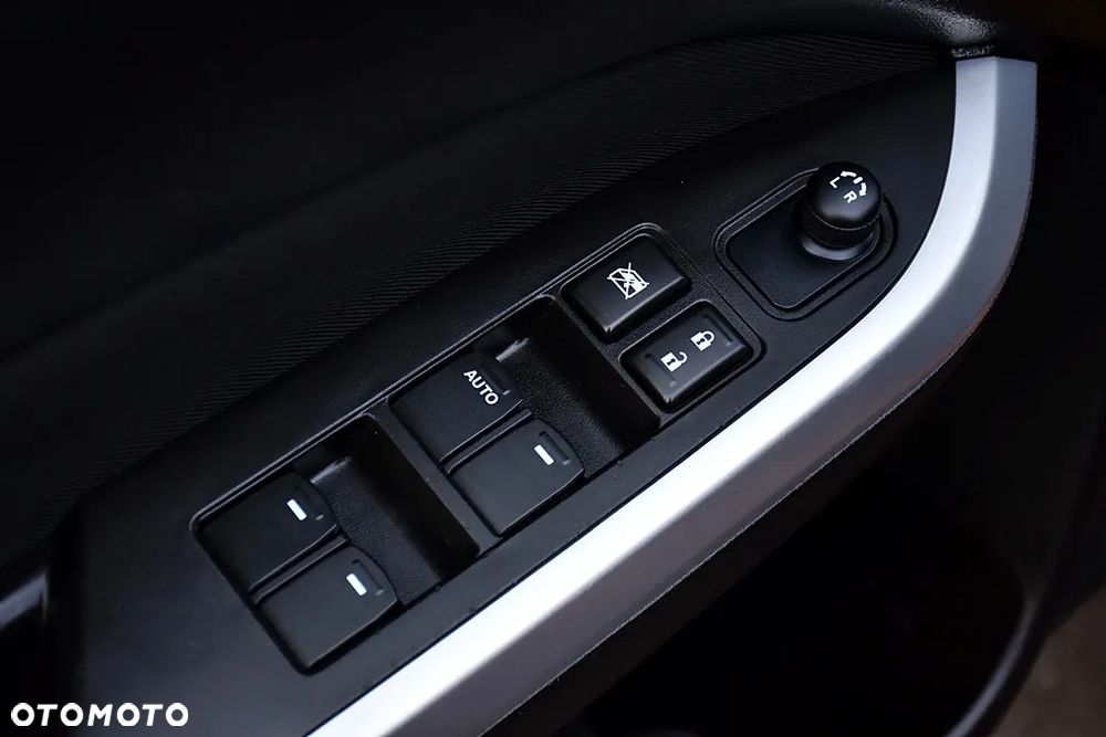 Suzuki Vitara 1.6 DDiS (4x4) Allgrip Comfort+ - 31