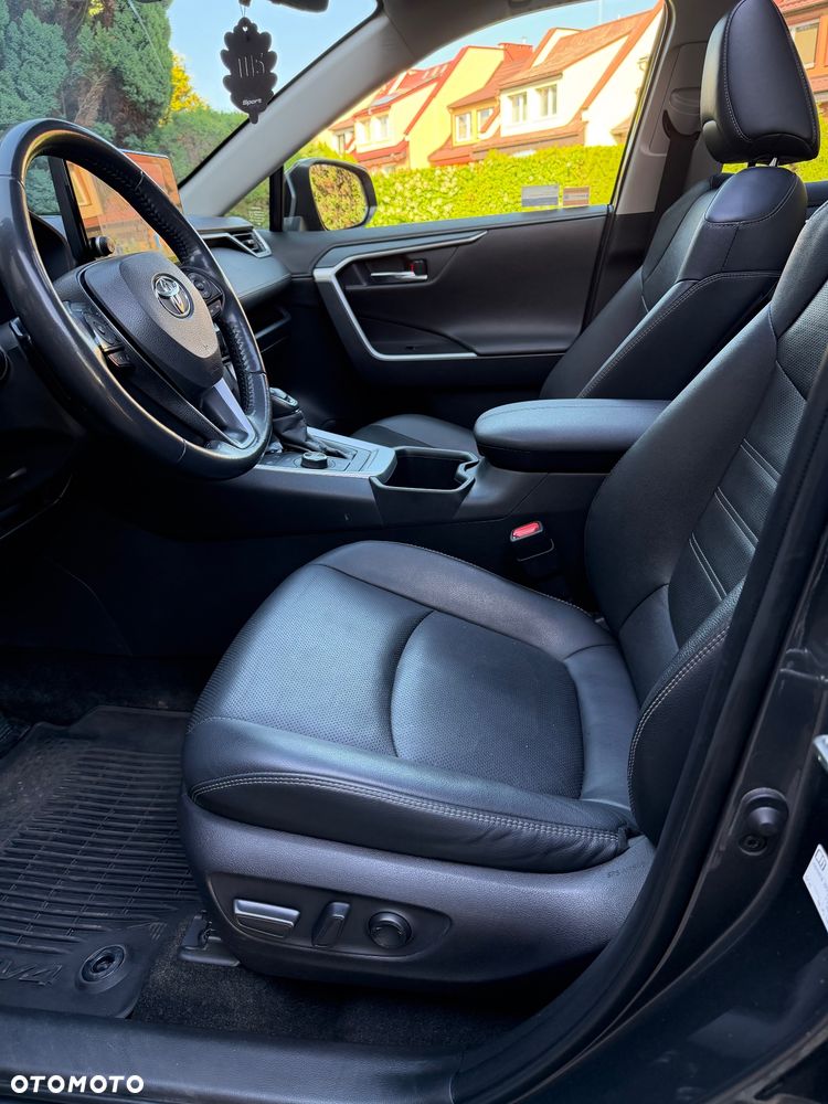 Toyota RAV4 - 12