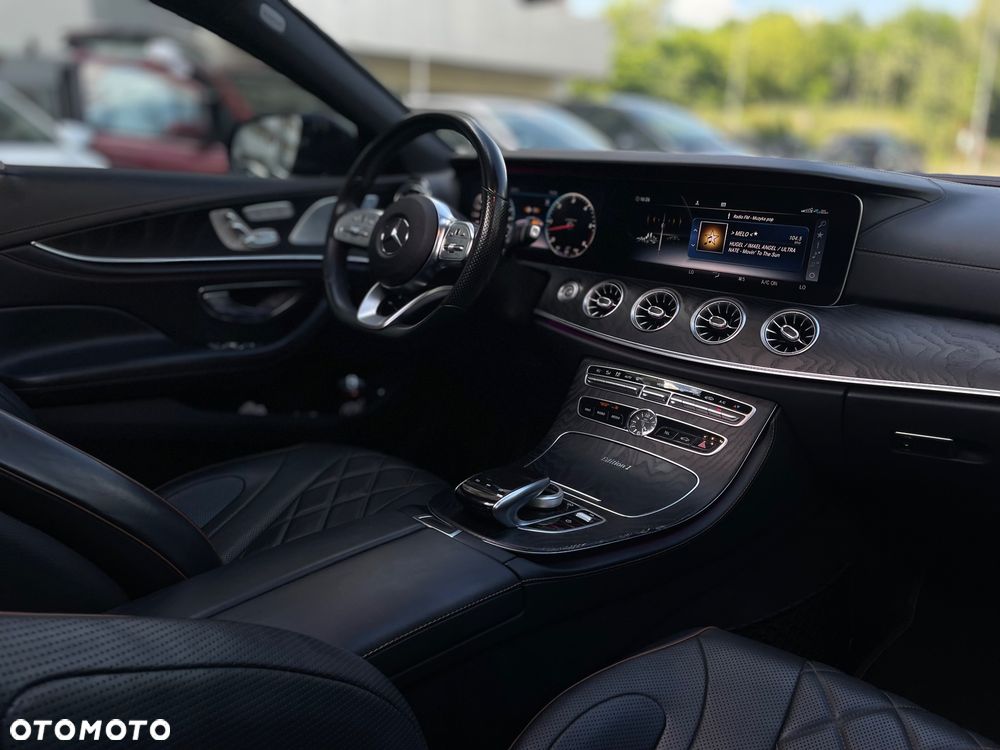 Mercedes-Benz CLS - 25