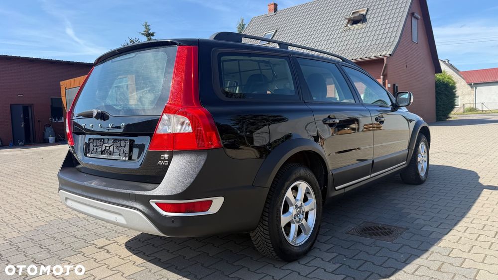 Volvo XC 70 D5 AWD Momentum - 25