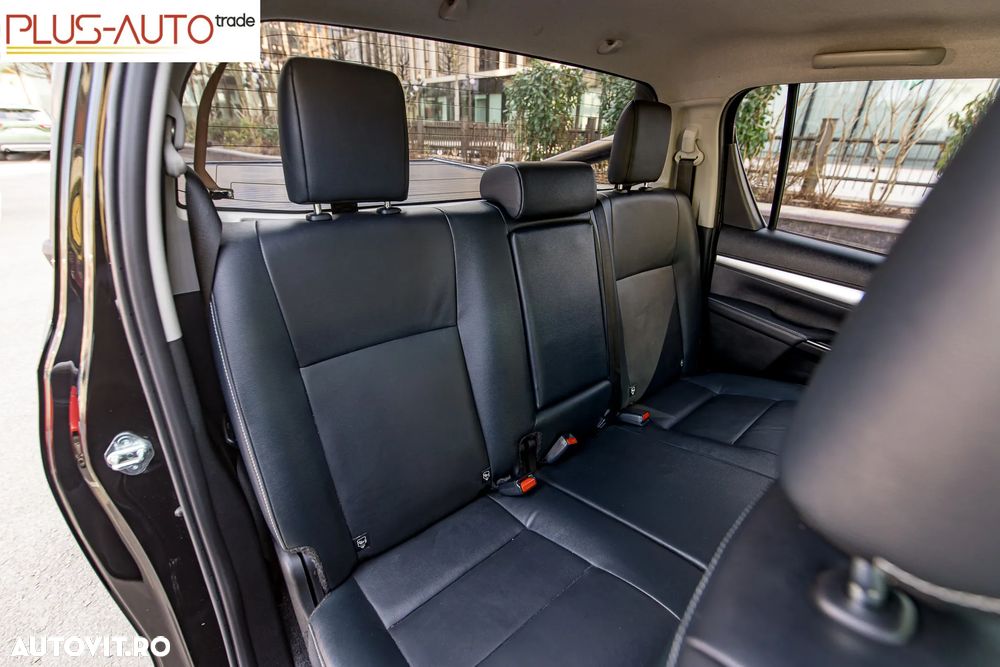 Toyota Hilux 2.8D 204CP 4x4 Double Cab AT Executive - 24